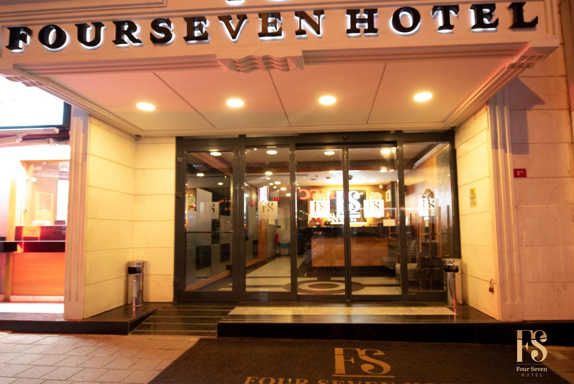 Four Seven Hotel — Foto’s 1